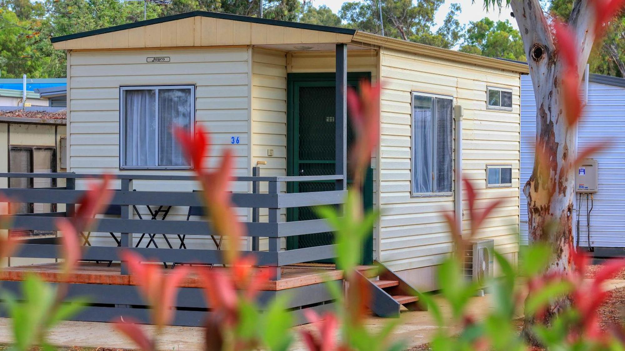 Yarrawonga Riverlands Tourist Park Oda fotoğraf
